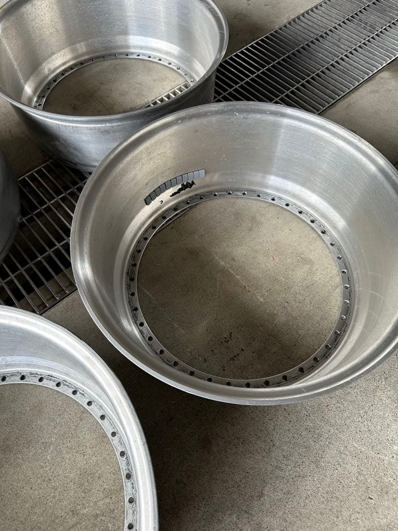 フッツーラ18インチ