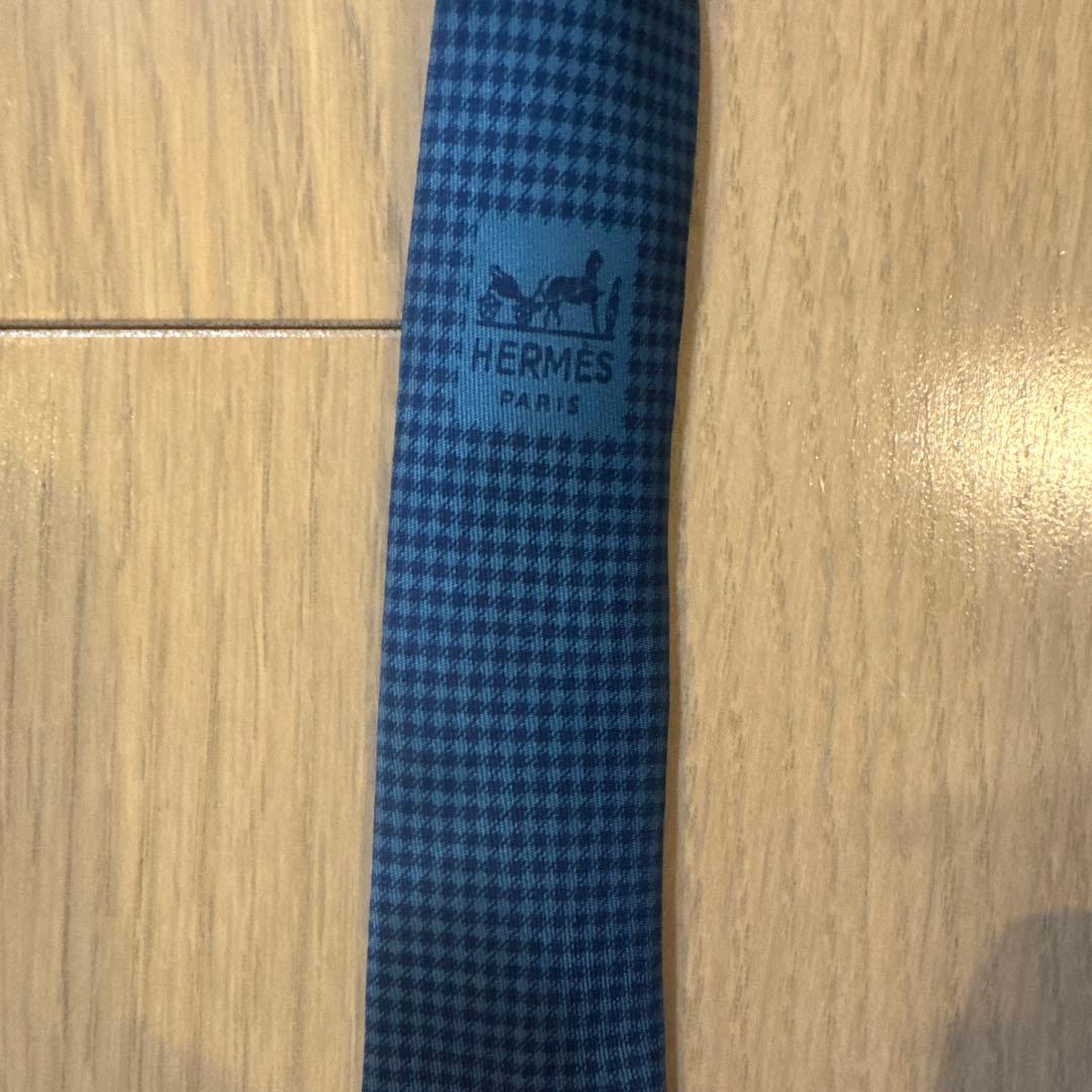 即日発送❗️HERMES エルメス　ネクタイ　デカロゴ　ブルー　希少品
