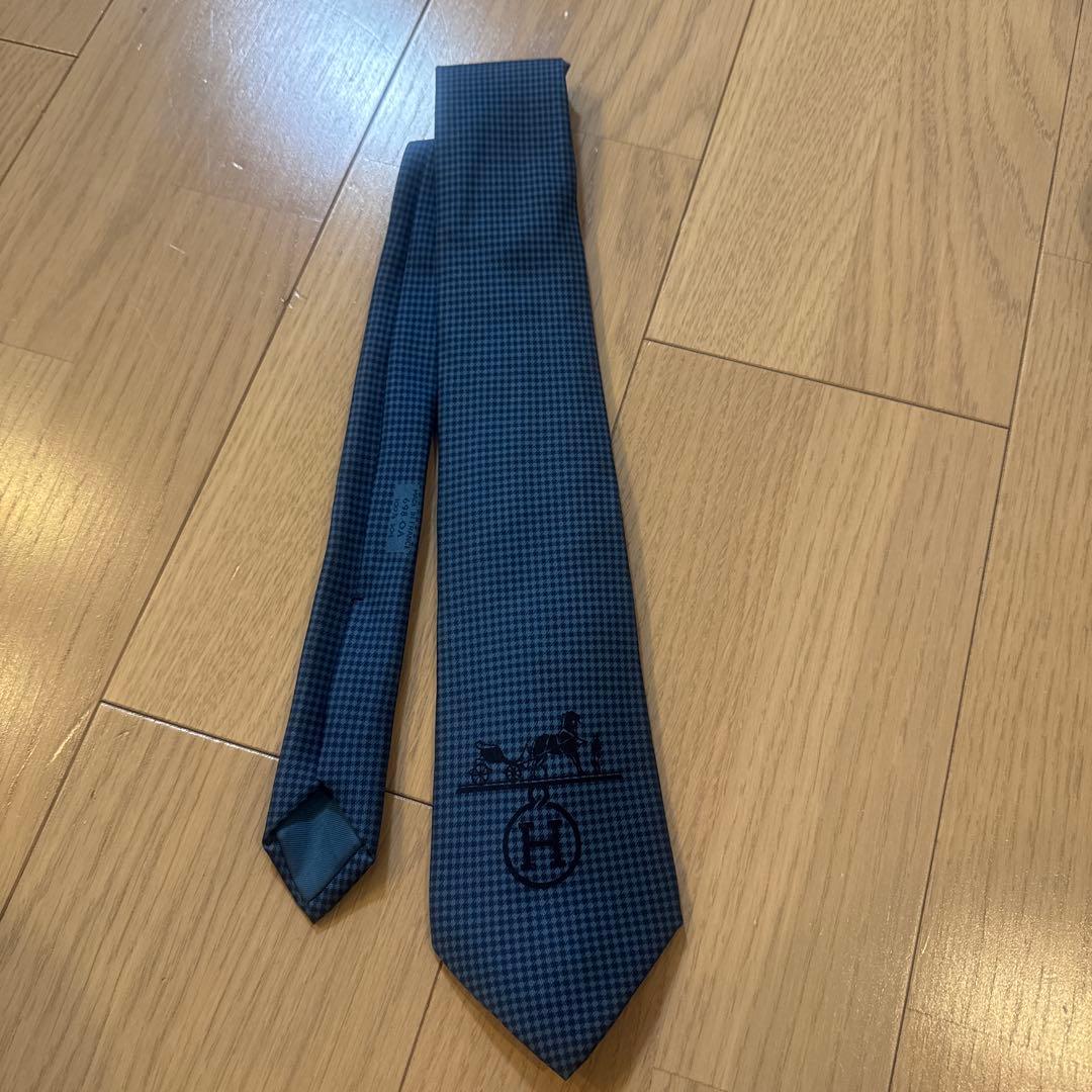 即日発送❗️HERMES エルメス　ネクタイ　デカロゴ　ブルー　希少品