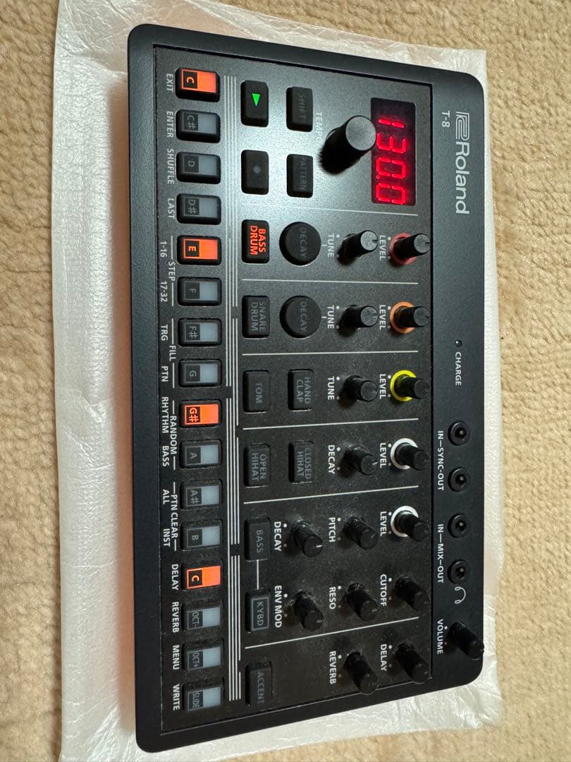 鍵盤楽器 Roland AIRA T-8