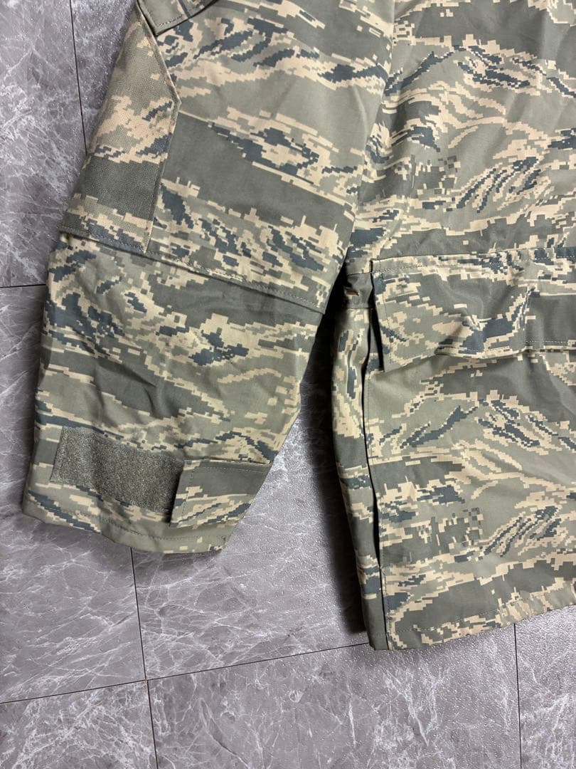 ECWCS Gen2 GORE-TEX デジカモ マウンテンパーカー M-R