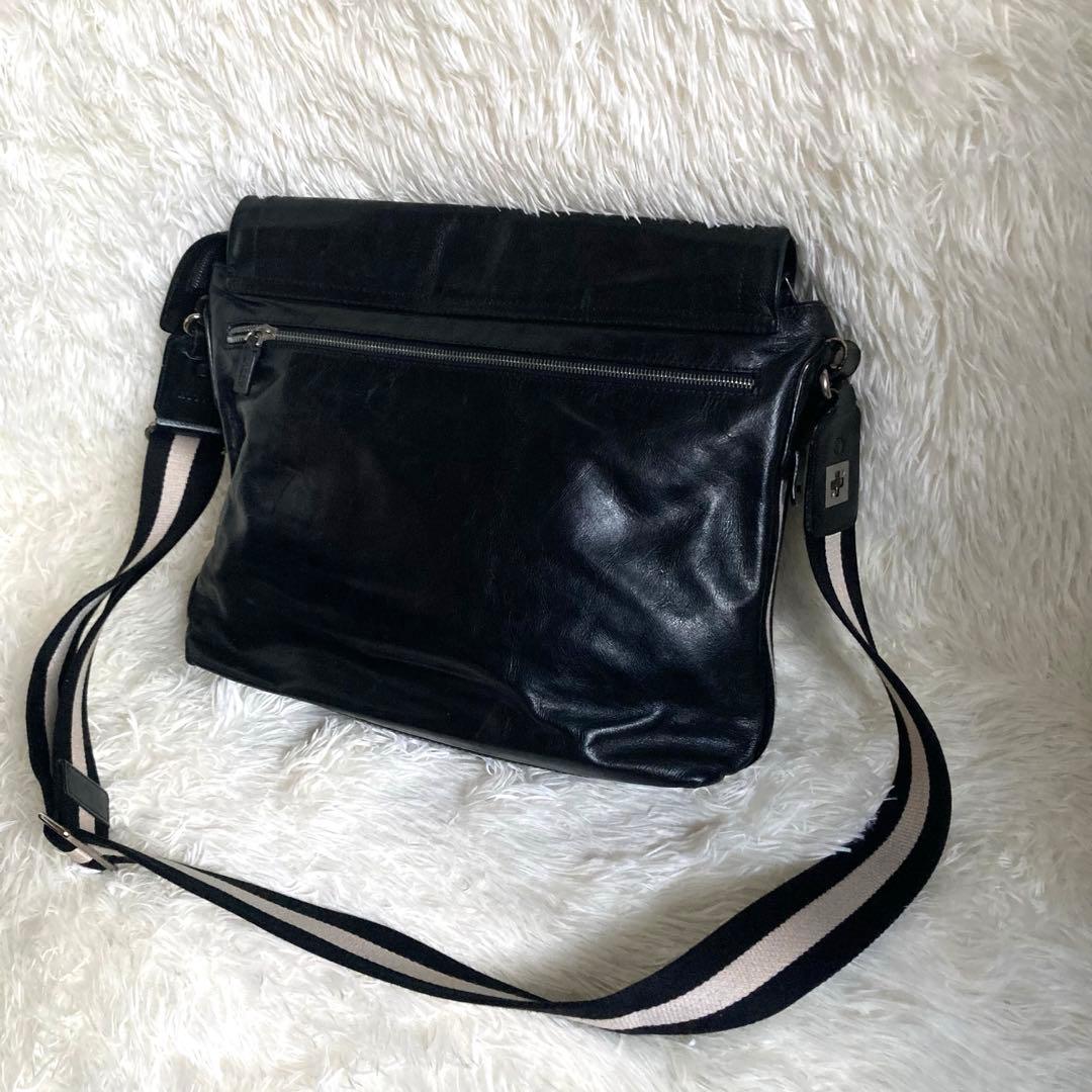 ＊k＊ BALLY バリー ショルダーバッグ メッセンジャーバック　レザー