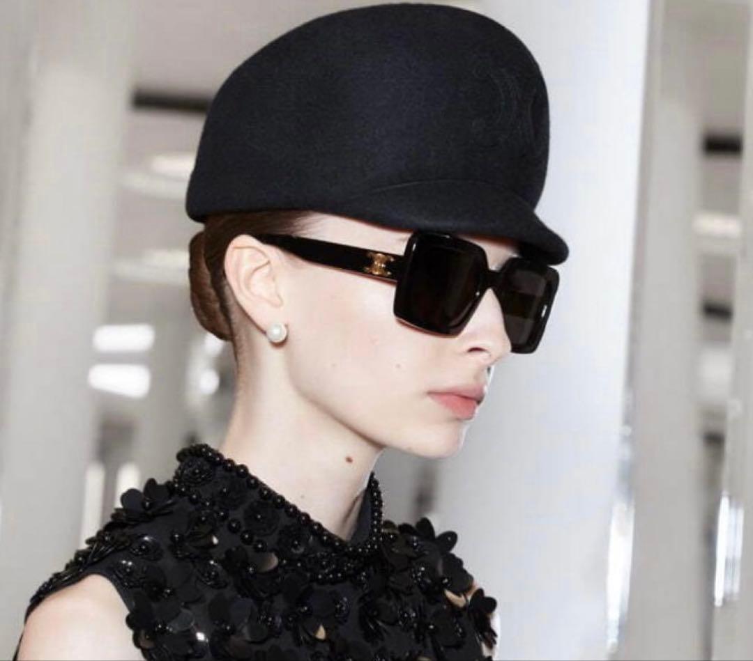 CELINE トリオンフ　帽子