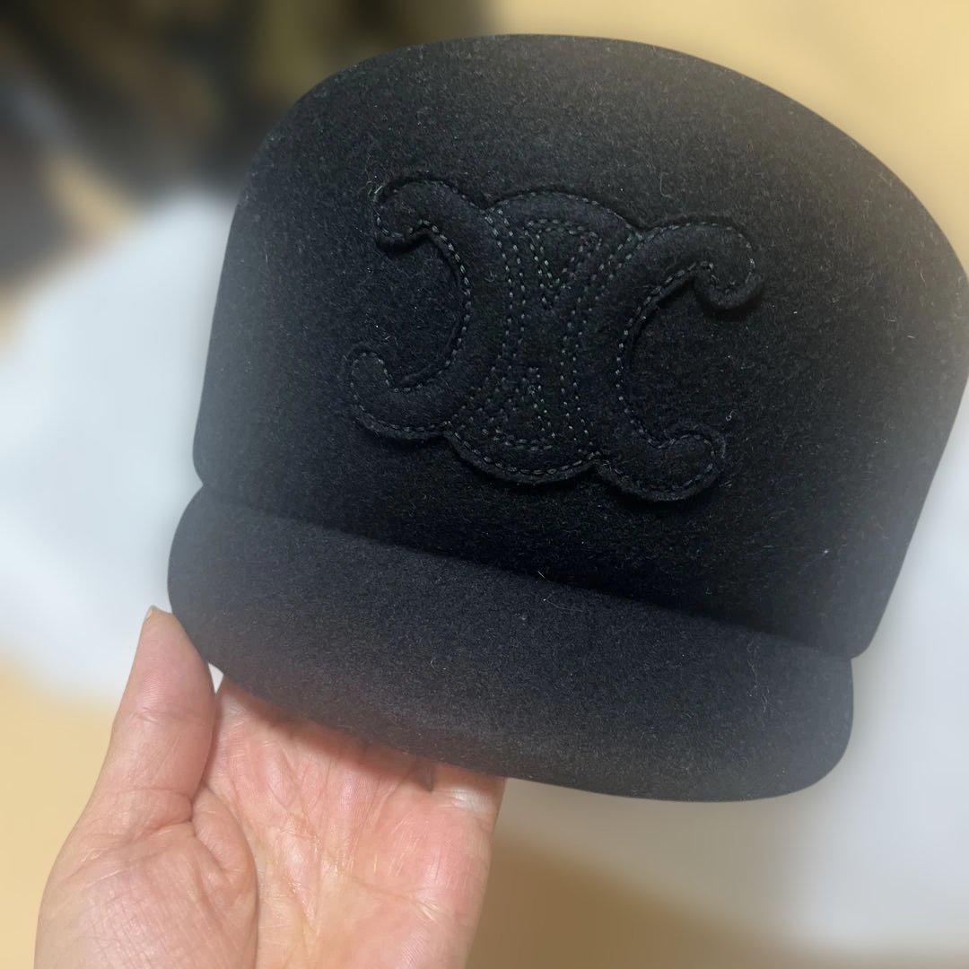 CELINE トリオンフ　帽子