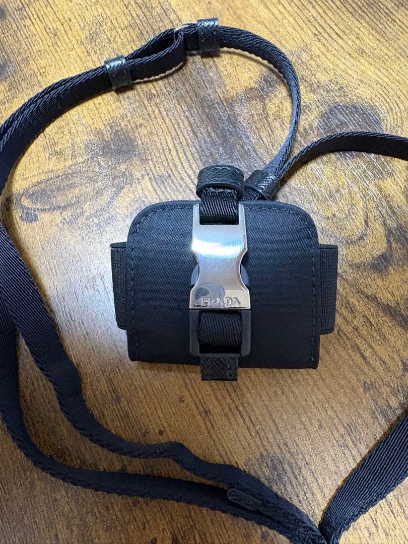 くーPRADA airpods airpodsproケース