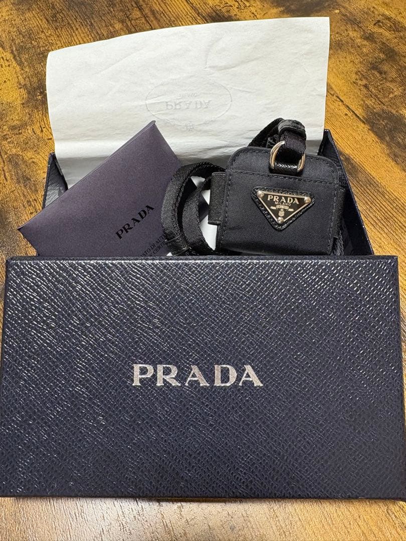 くーPRADA airpods airpodsproケース