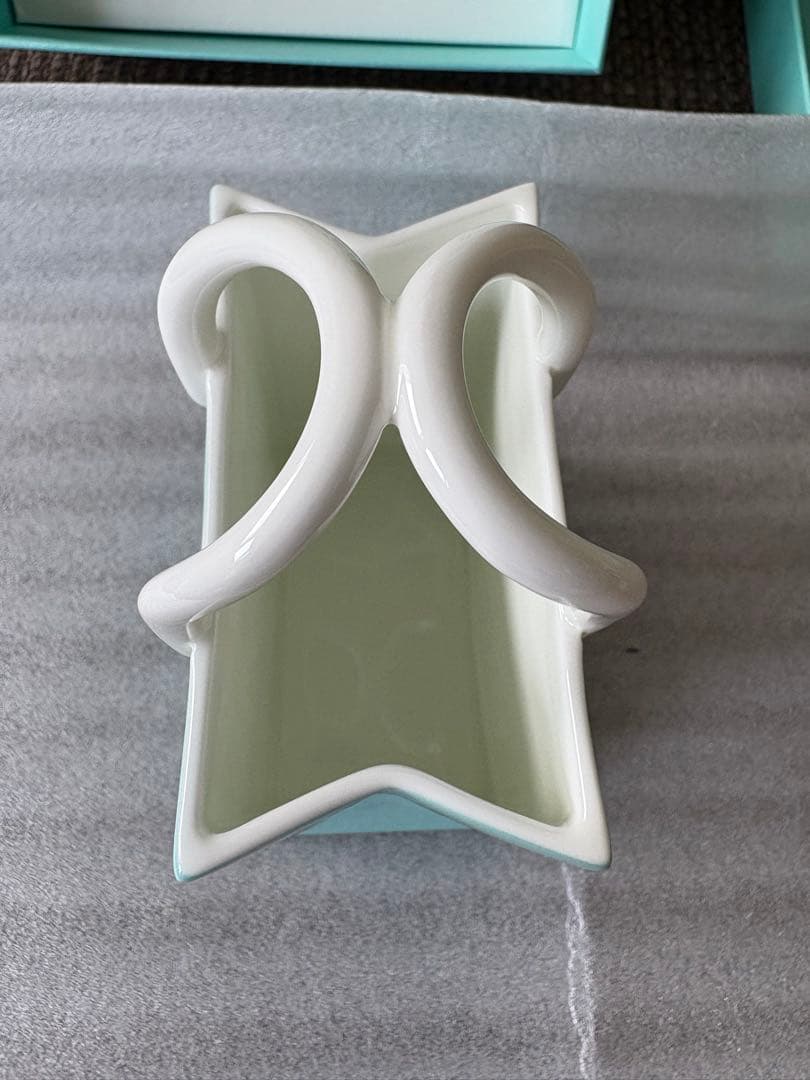 正規品未使用保管品ティファニー　バッグ　ショッパー　小物入れ　陶器　置き物　花瓶