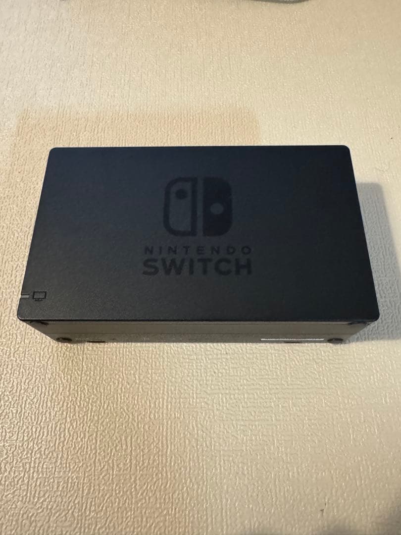 【美品】Nintendo Switch 本体 ブラック おまけソフト付き