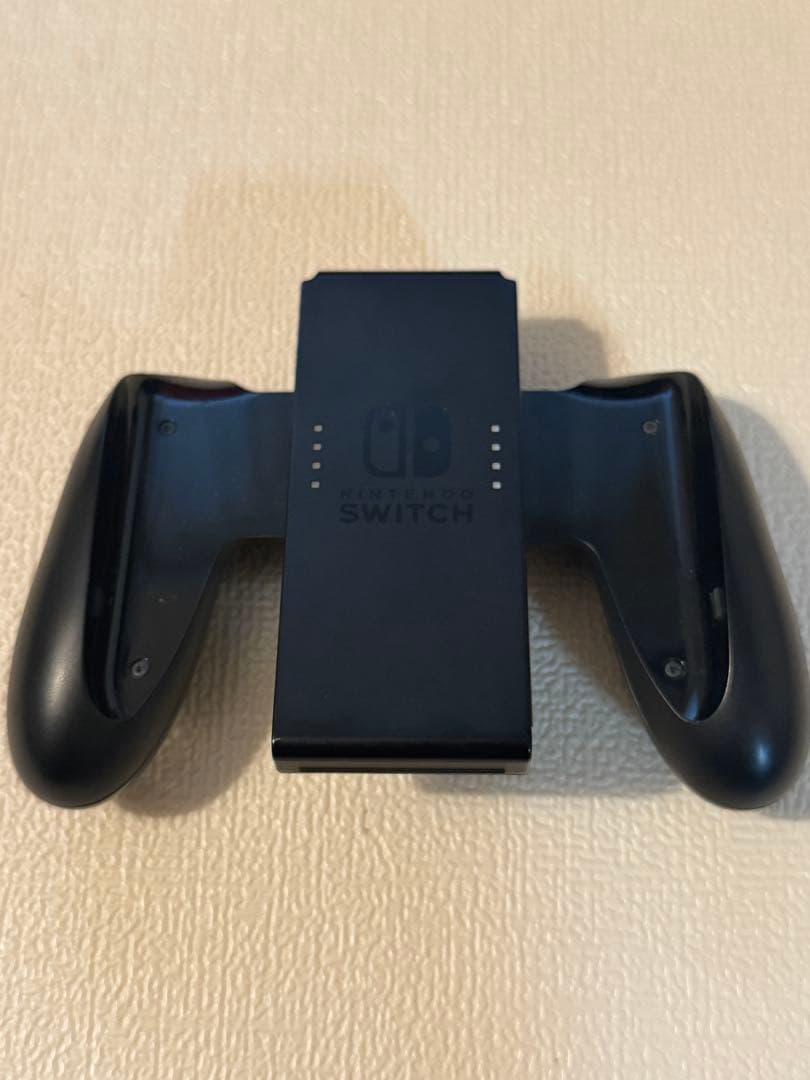 【美品】Nintendo Switch 本体 ブラック おまけソフト付き