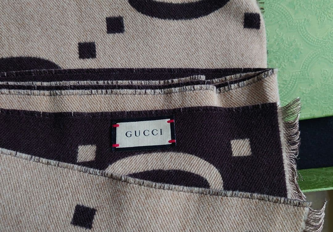 GUCCI ストールマフラー