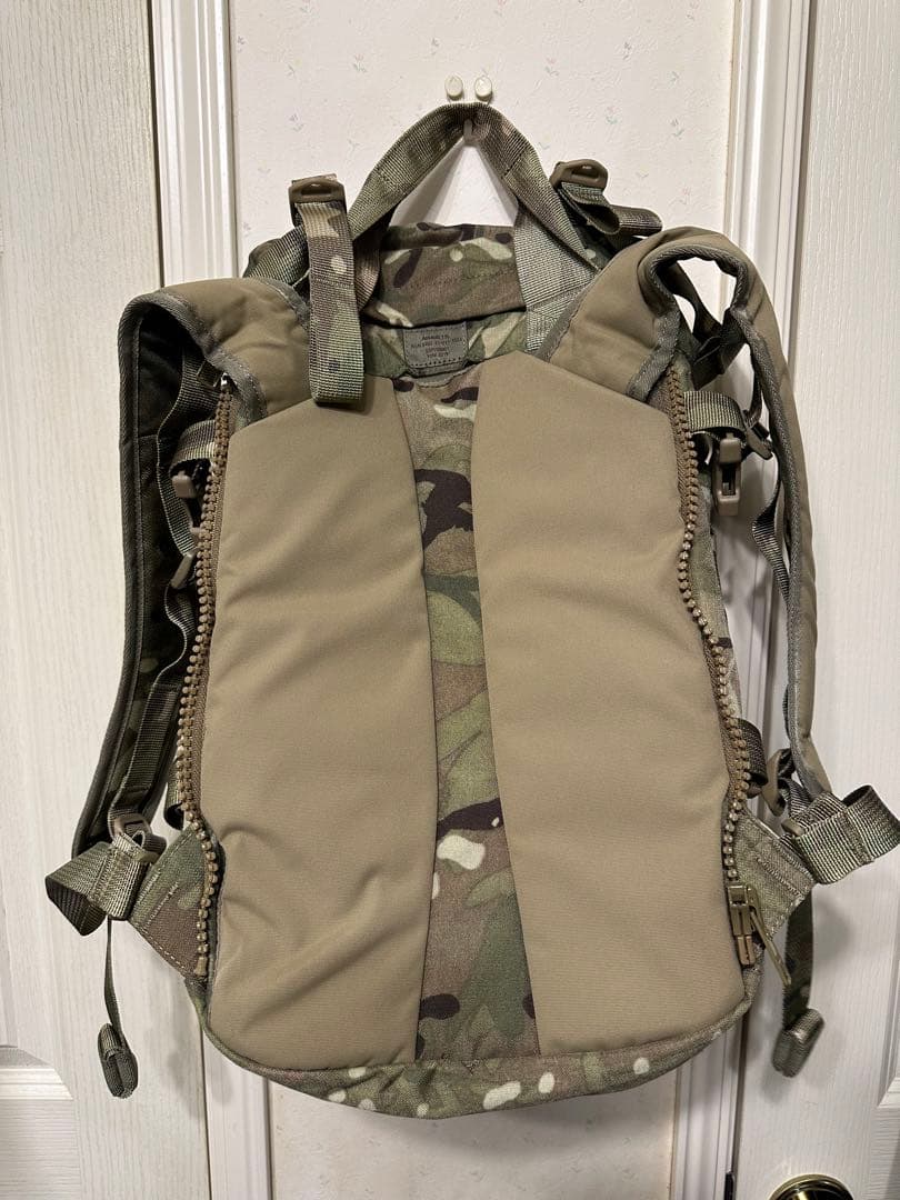英軍実物 新品 British Army 17L Virtus