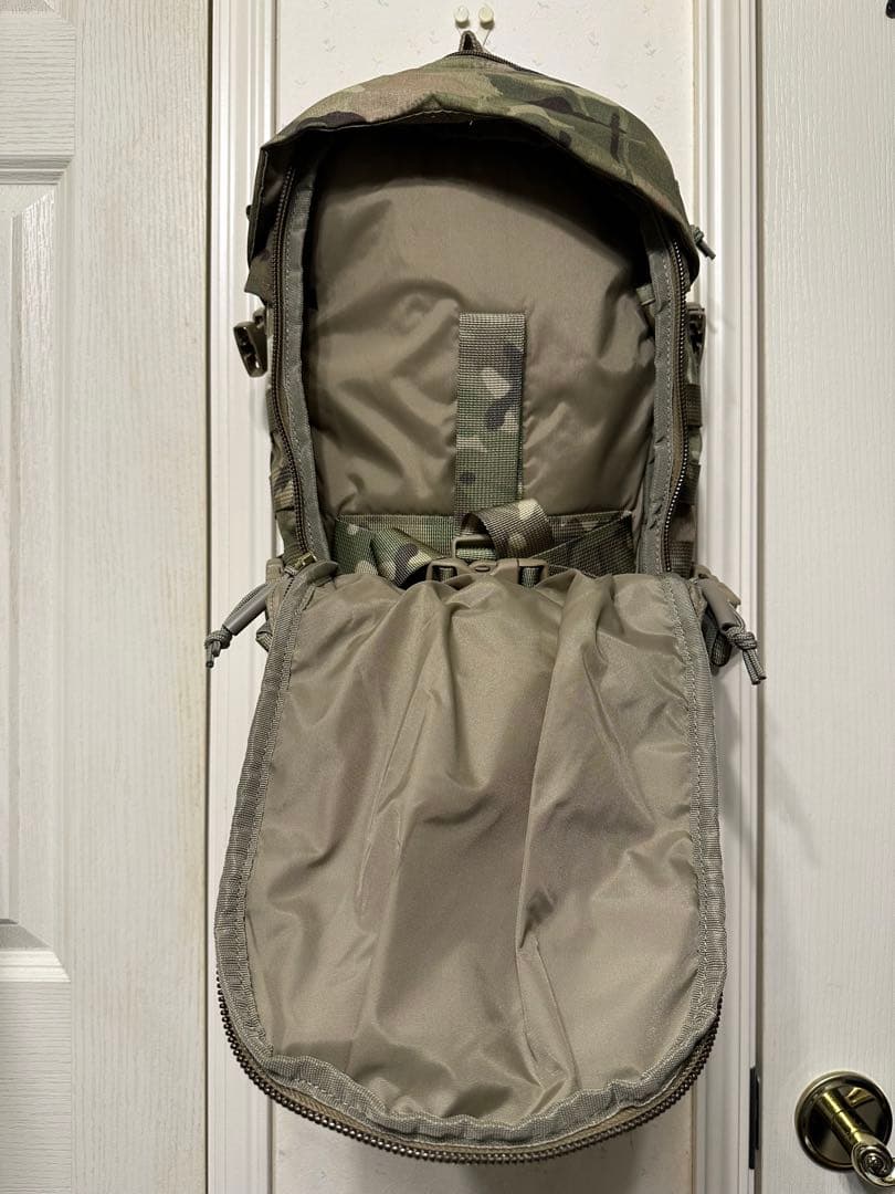 英軍実物 新品 British Army 17L Virtus