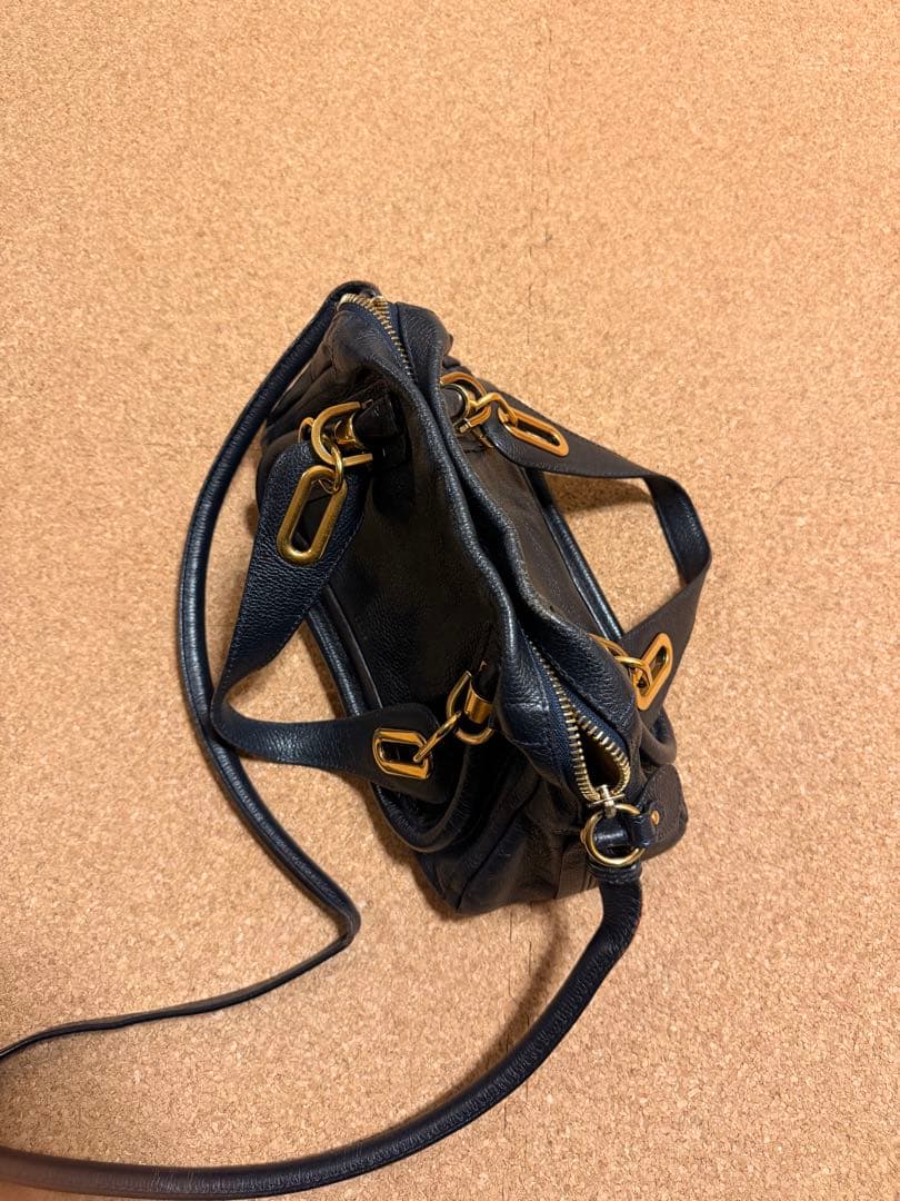 クロエ　パラティ