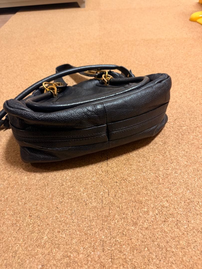 クロエ　パラティ