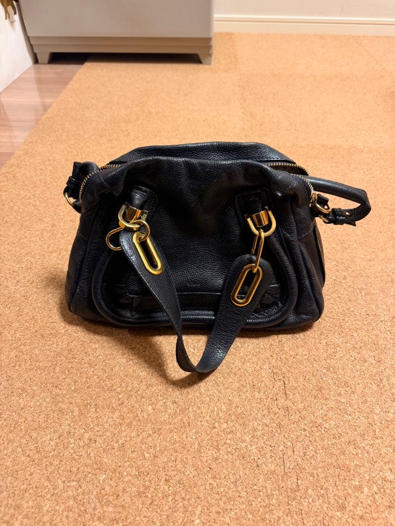 クロエ　パラティ