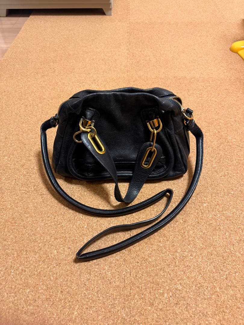 クロエ　パラティ