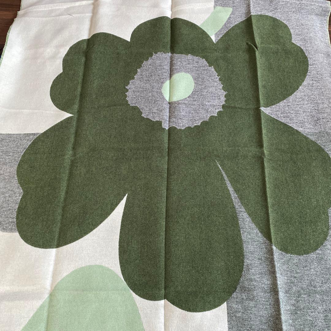 スマイリー新品タグ付　マリメッコ　ブランケット　ソファカバー　ウニッコ