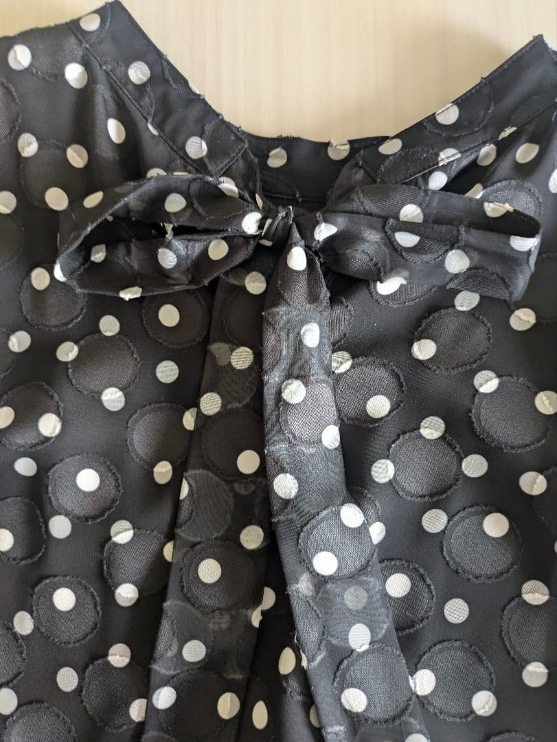 【美品】ローズティアラ水玉後ろリボン ティアード　チュニック 46 黒