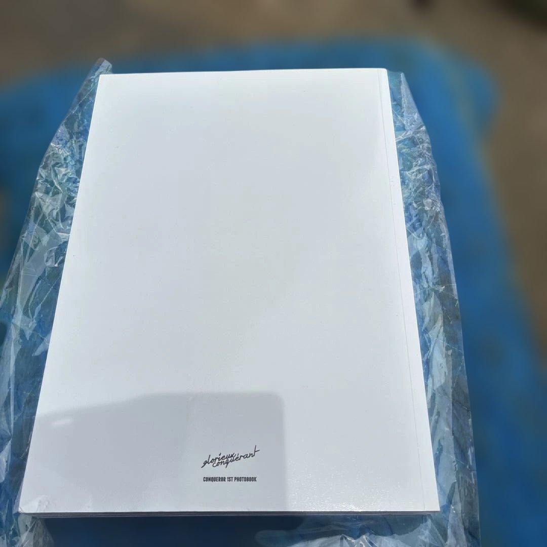 SHINee ジョンヒョン写真集 GLORIEUX CONQUERANT