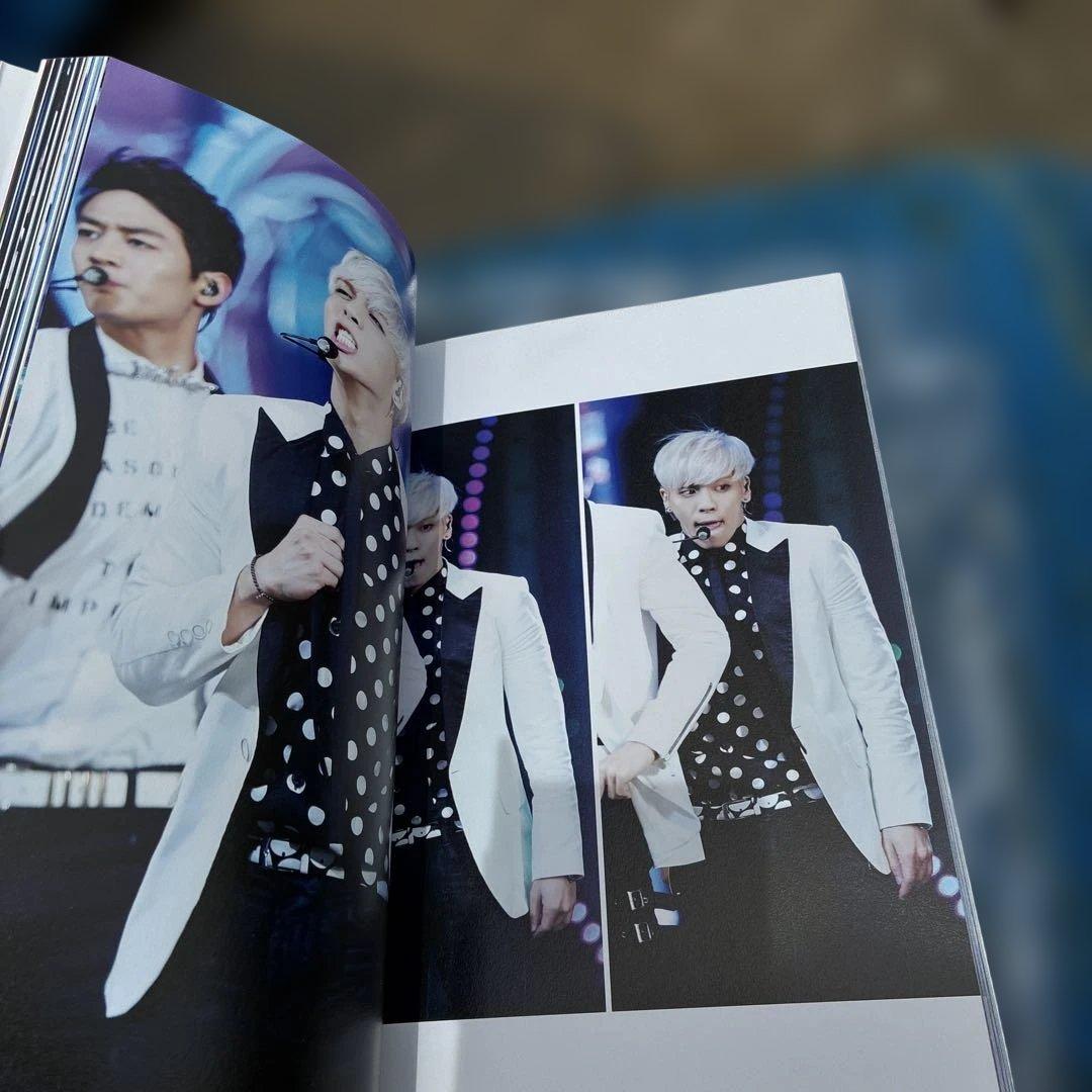 SHINee ジョンヒョン写真集 GLORIEUX CONQUERANT