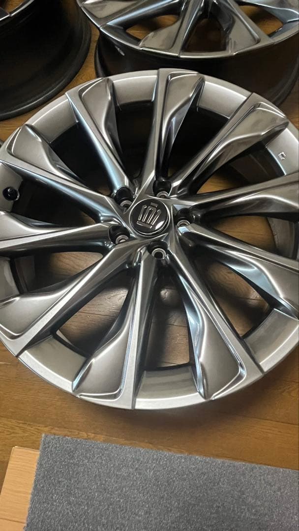 新車外し　クラウン　クロスオーバー　純正ホイール　21インチ　4本セット