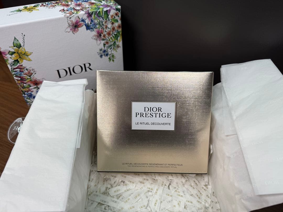Dior プレステージ　ディスカバリーコフレ