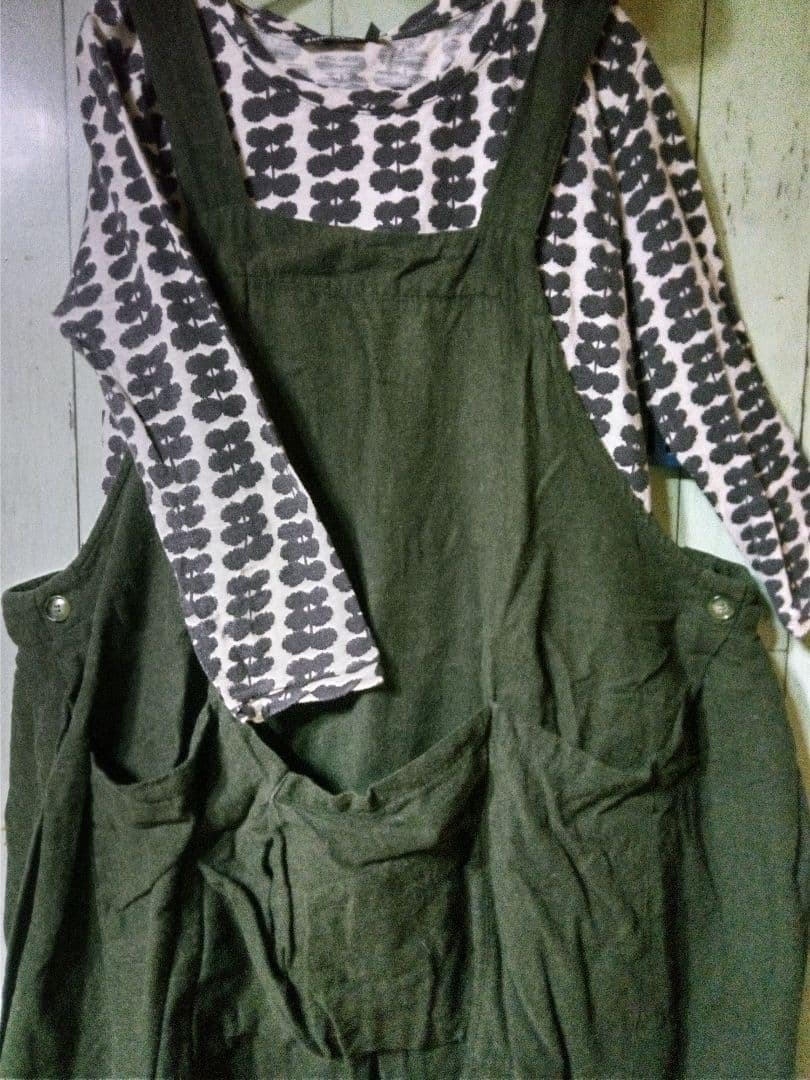 着用2回　秋冬　オリーブ色　直し両脇　デカポケ　サロペOP　プロフで全品見て