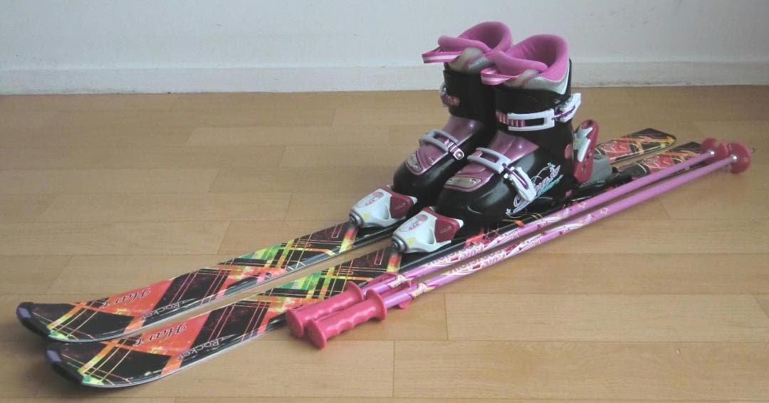 ■■送料無料■ハート■子供用スキー4点セット■板120靴22■WAX■女の子■■