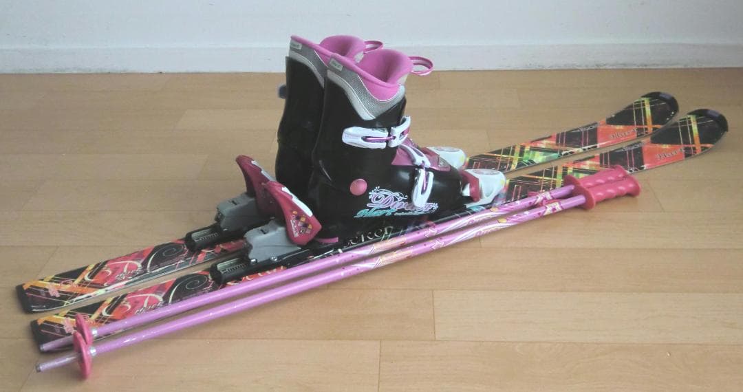 ■■送料無料■ハート■子供用スキー4点セット■板120靴22■WAX■女の子■■