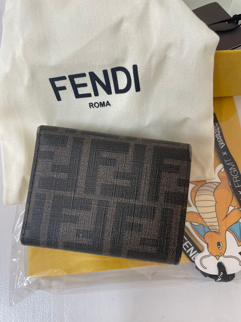 Fendi × Pokémon × fragment カイリュー財布