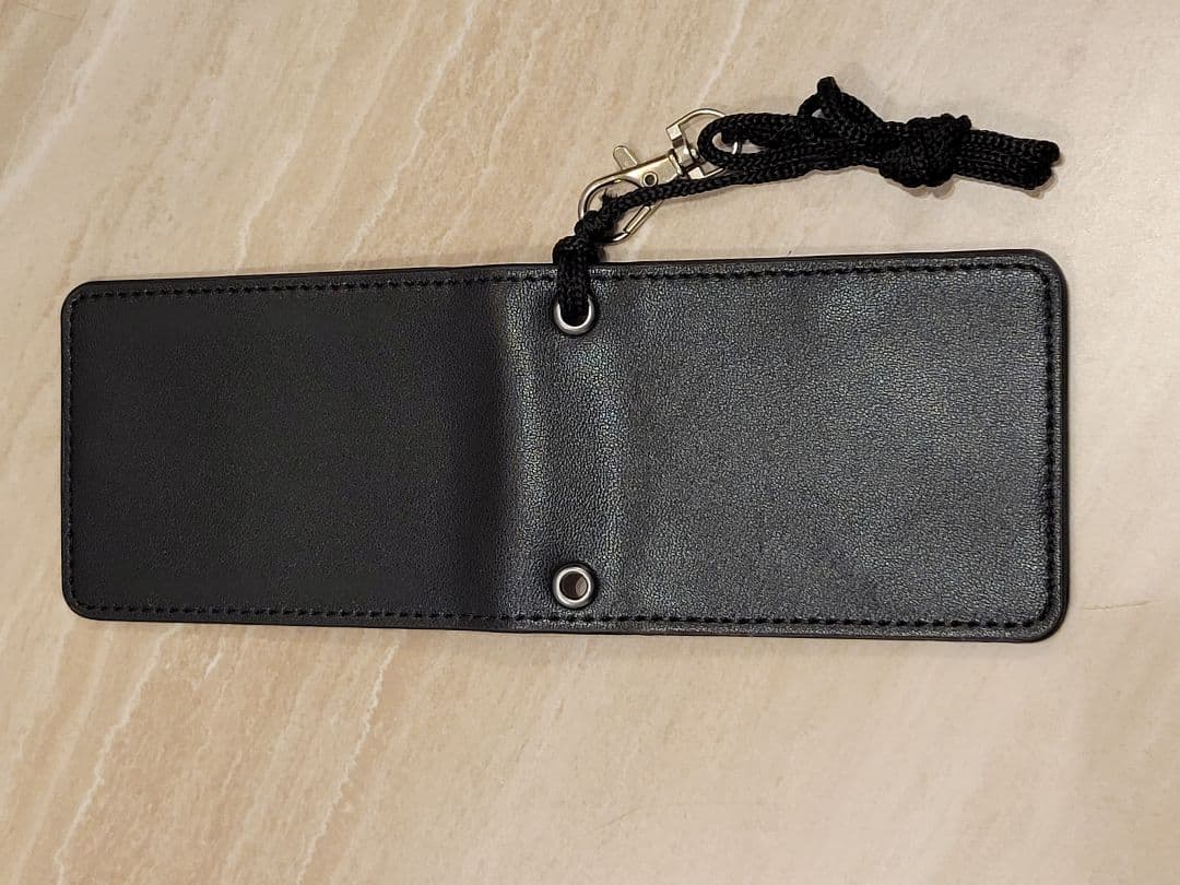 警察手帳　撮影用　レプリカ　紐付き