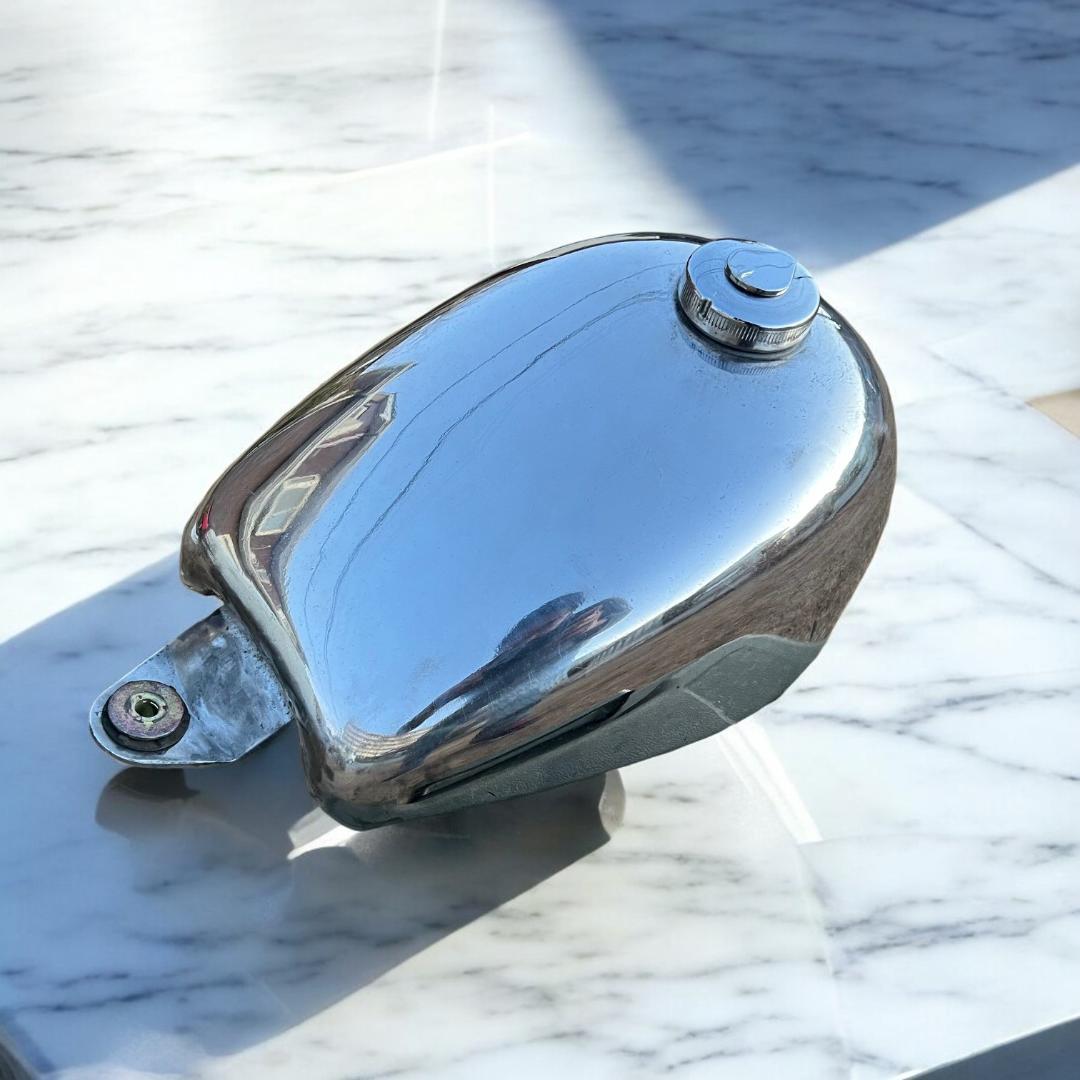 【送料無料】エイプ用　アルミタンク　ビッグシーダー　TW200にも使用可能