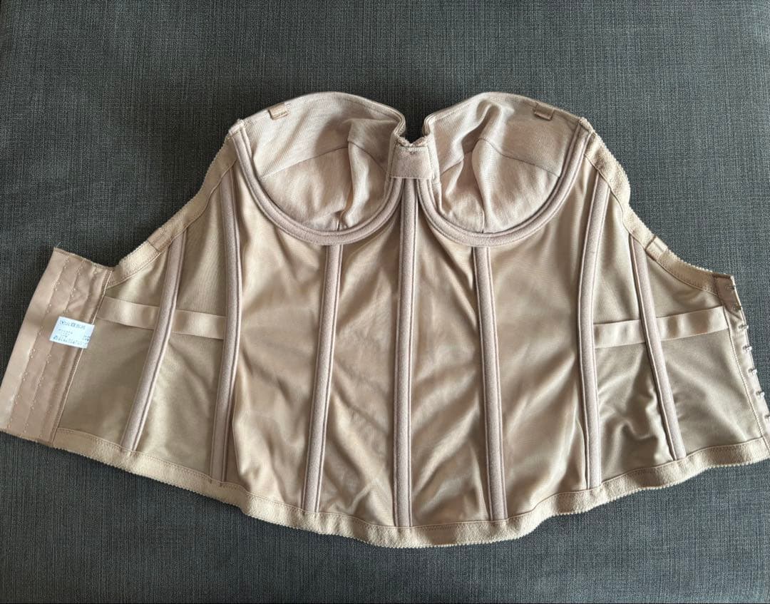 まき ★美品 背中空き ブライダルインナーC70 TAKAMIBridal