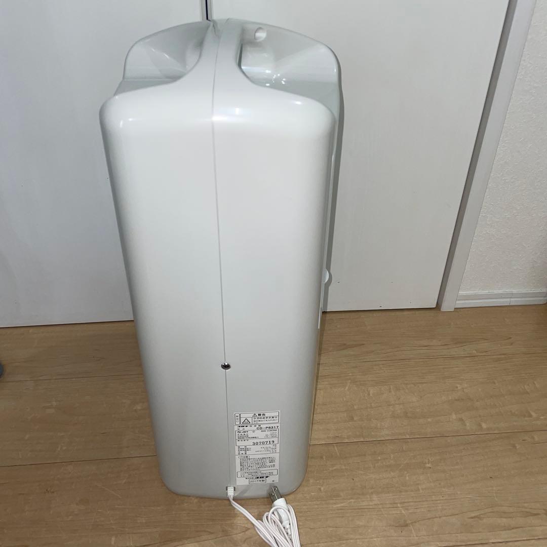 美品　使用短い　コロナ 除湿機 CD-PD6317-W 美品2017年製