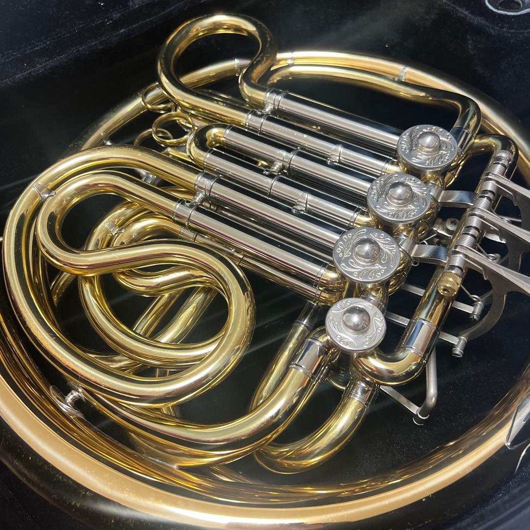 io HR-1054Rフレンチホルン本体 ピンクケース付き