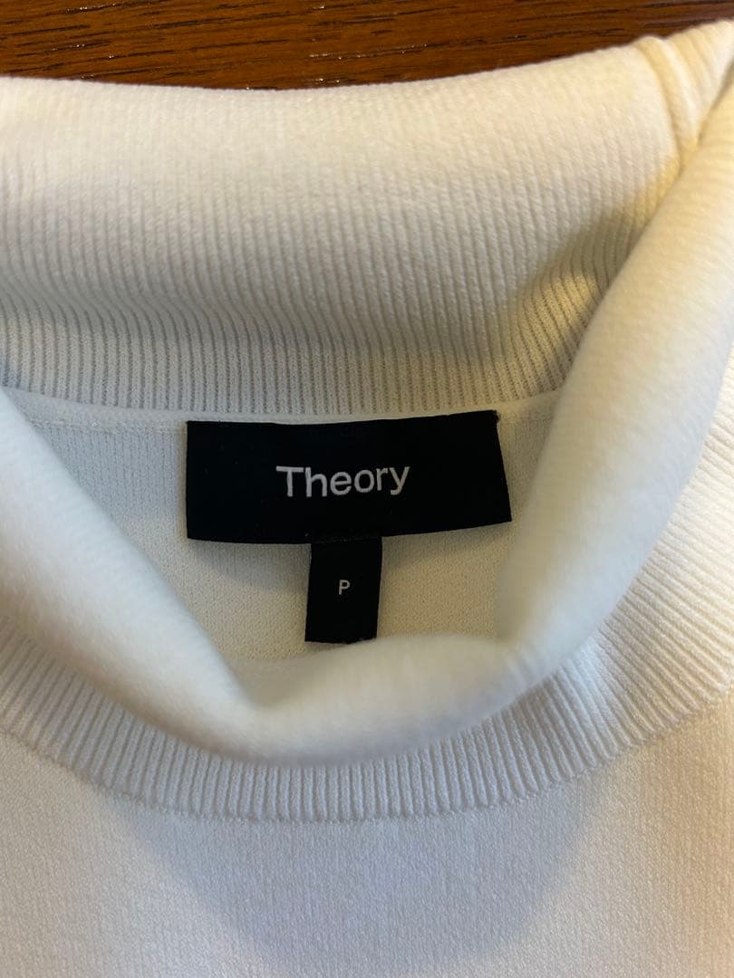 未使用 美品 theory 204AW/SS ハイネック 五分袖 サイズP