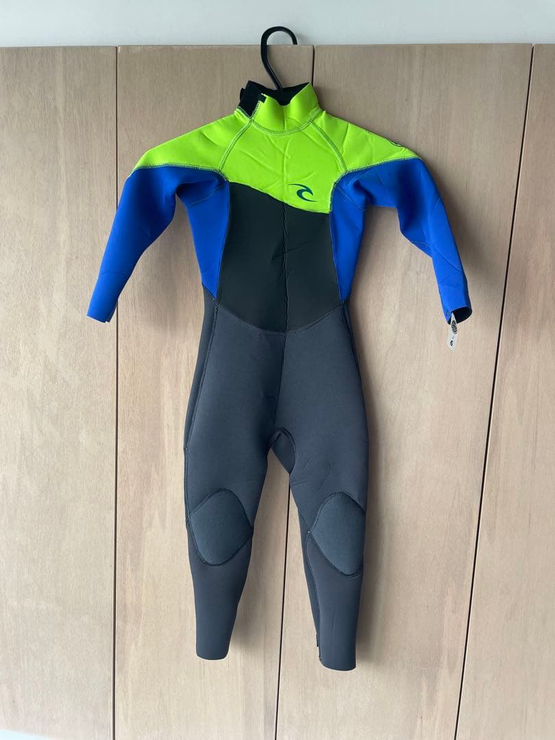 ウェットスーツ　新品　キッズ　 Rip Curl OMEGA サイズ6