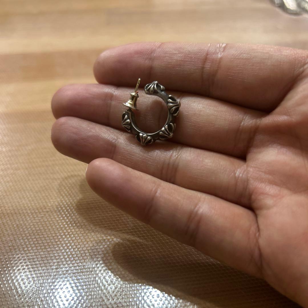 CHROME HEARTS クロスバンドフープピアス