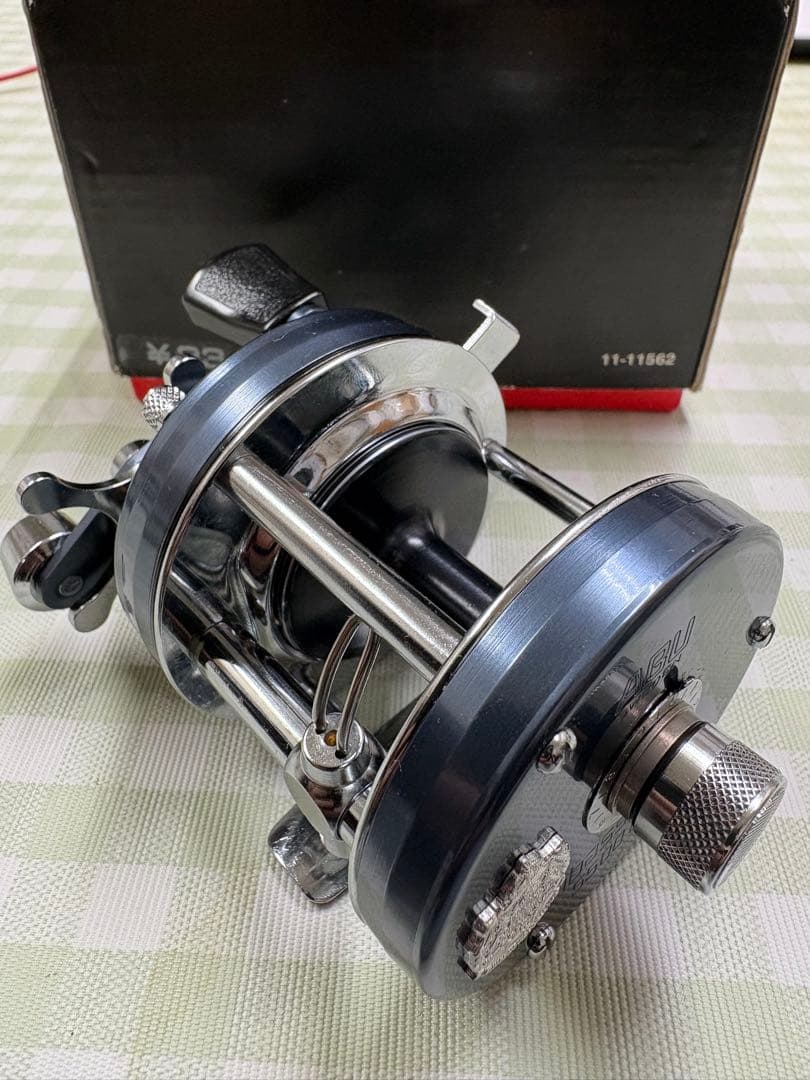 アブガルシア アンバサダー 5500C クラッシック ブルーグレー Abu