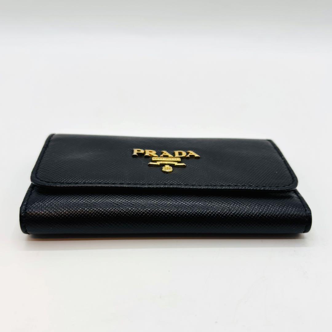 【美品】プラダ 6連キーケース レザー ゴールドロゴ ゴールド金具 ブラック