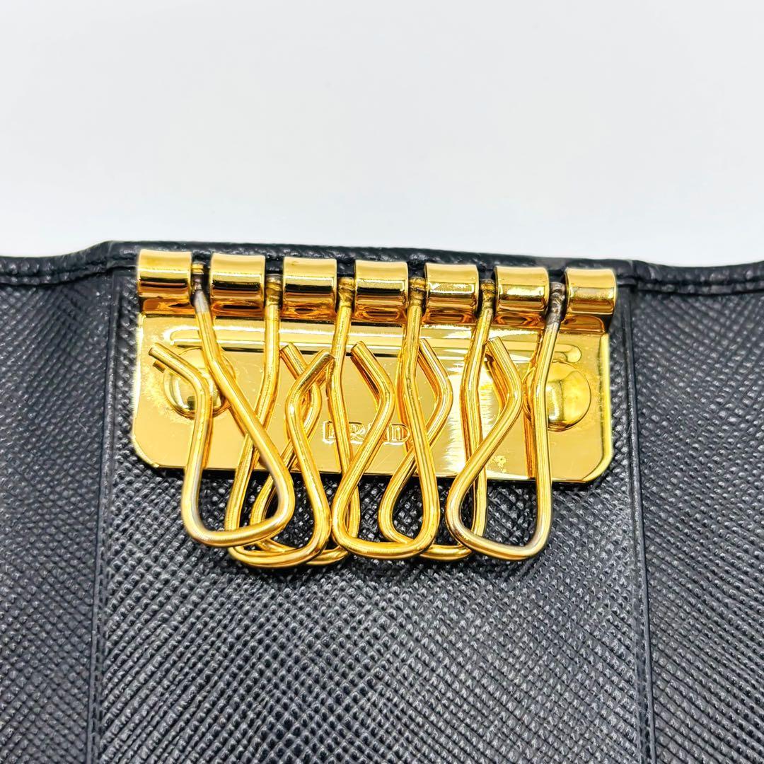 【美品】プラダ 6連キーケース レザー ゴールドロゴ ゴールド金具 ブラック