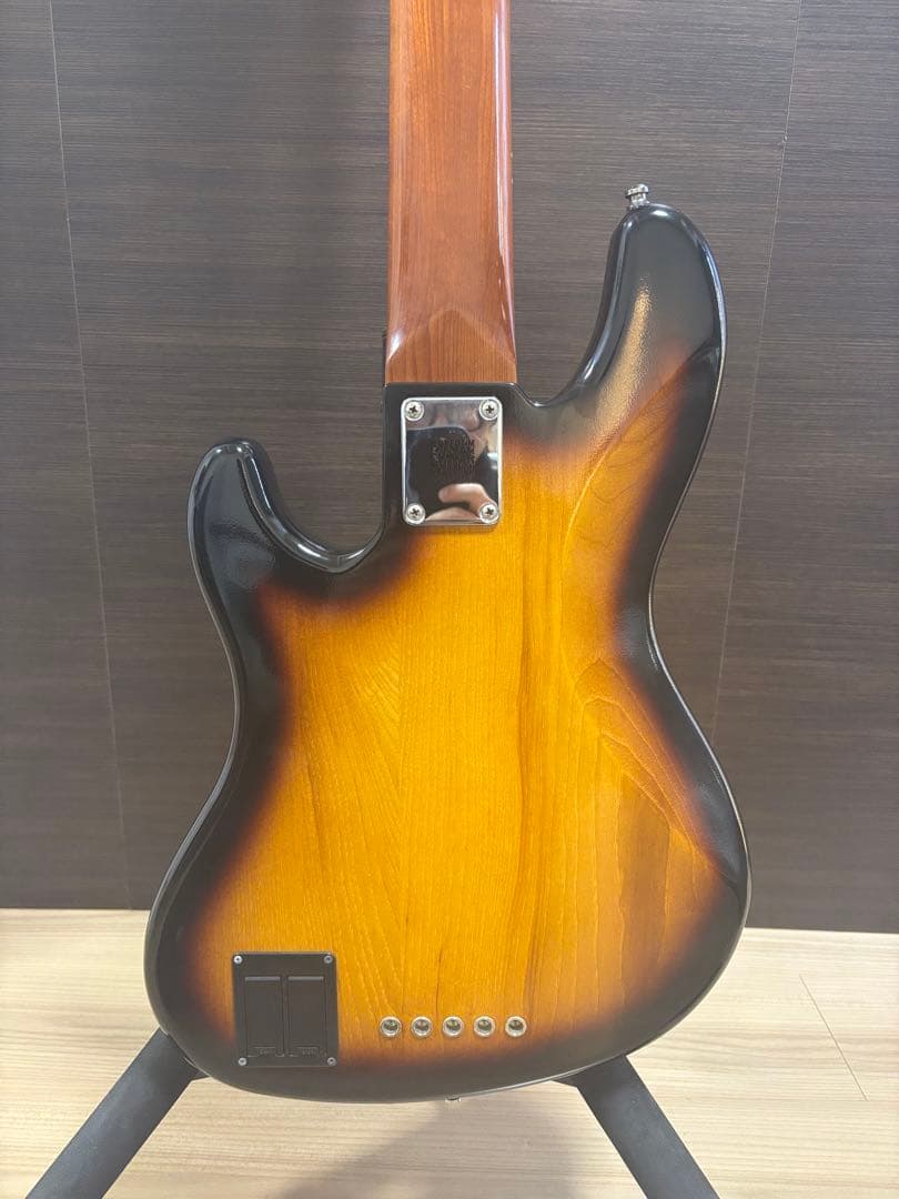 値下げ　fender delux jazz bass 新井和樹　arai