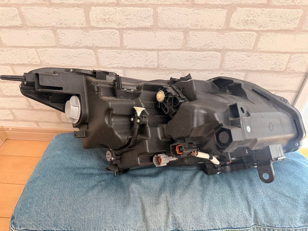 日産　HY51 フーガ　ハイブリッド　後期　ヘッドライト左右セット