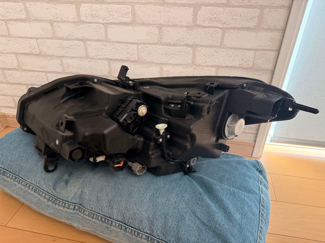 日産　HY51 フーガ　ハイブリッド　後期　ヘッドライト左右セット