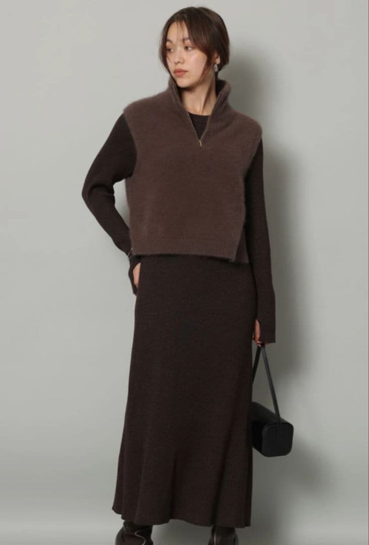 Yuki アルページュストーリー ハーフジップFURベスト ブラウン