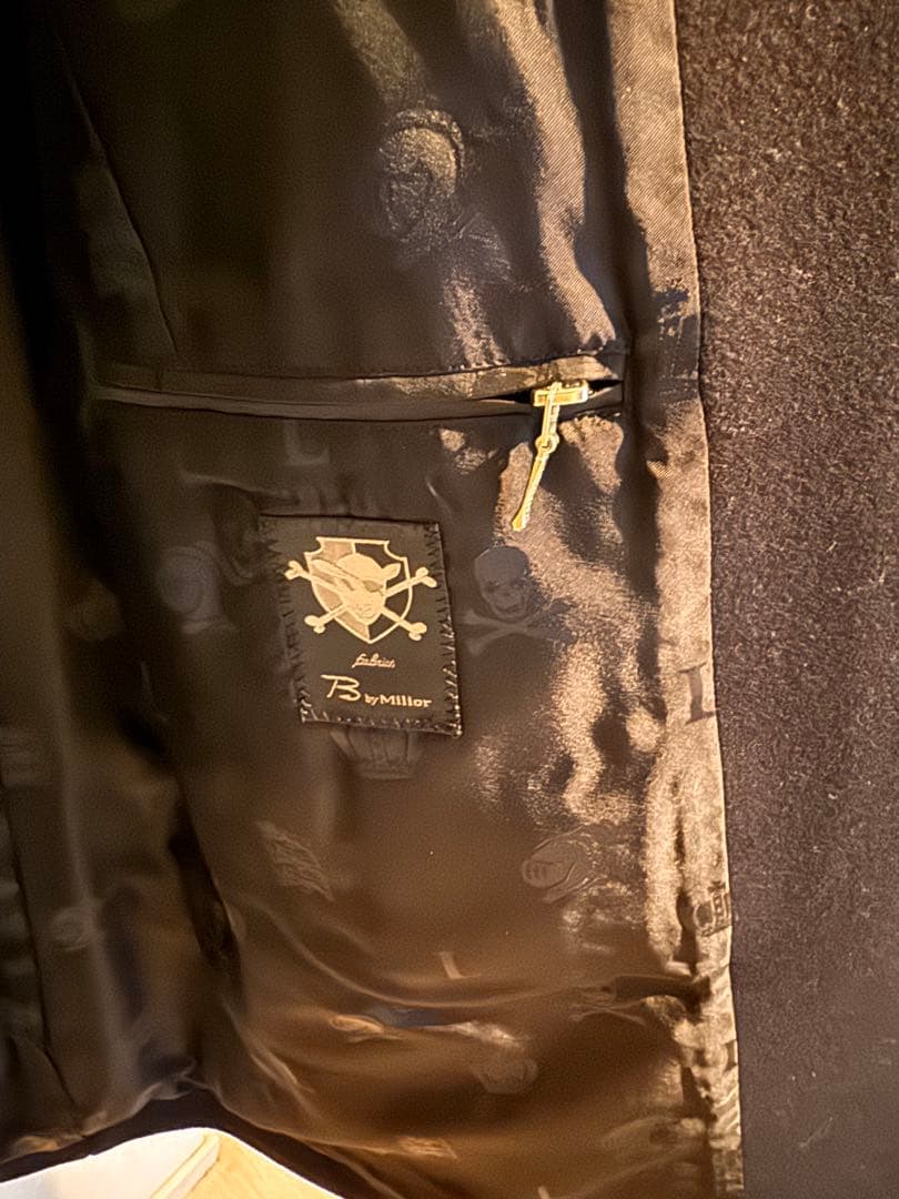 ［美品］LOVELESSウール混紡 ボタン付き 黒コート M