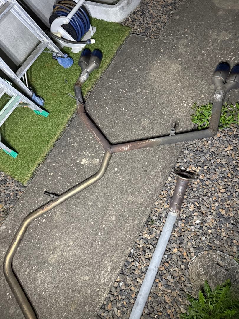 週末限定値下げ!!! 50プリウス ワンオフ4本出しリアスト