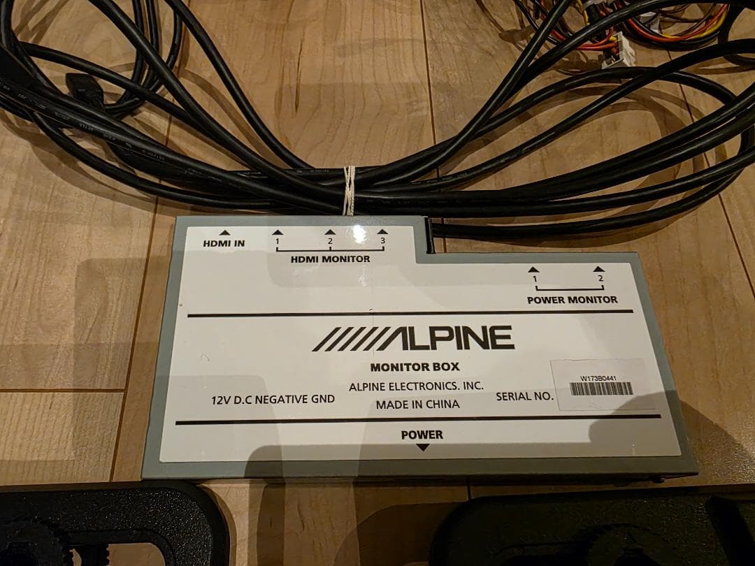 ぼ*ん様 ALPINE ヘッドレストモニター 2台セット