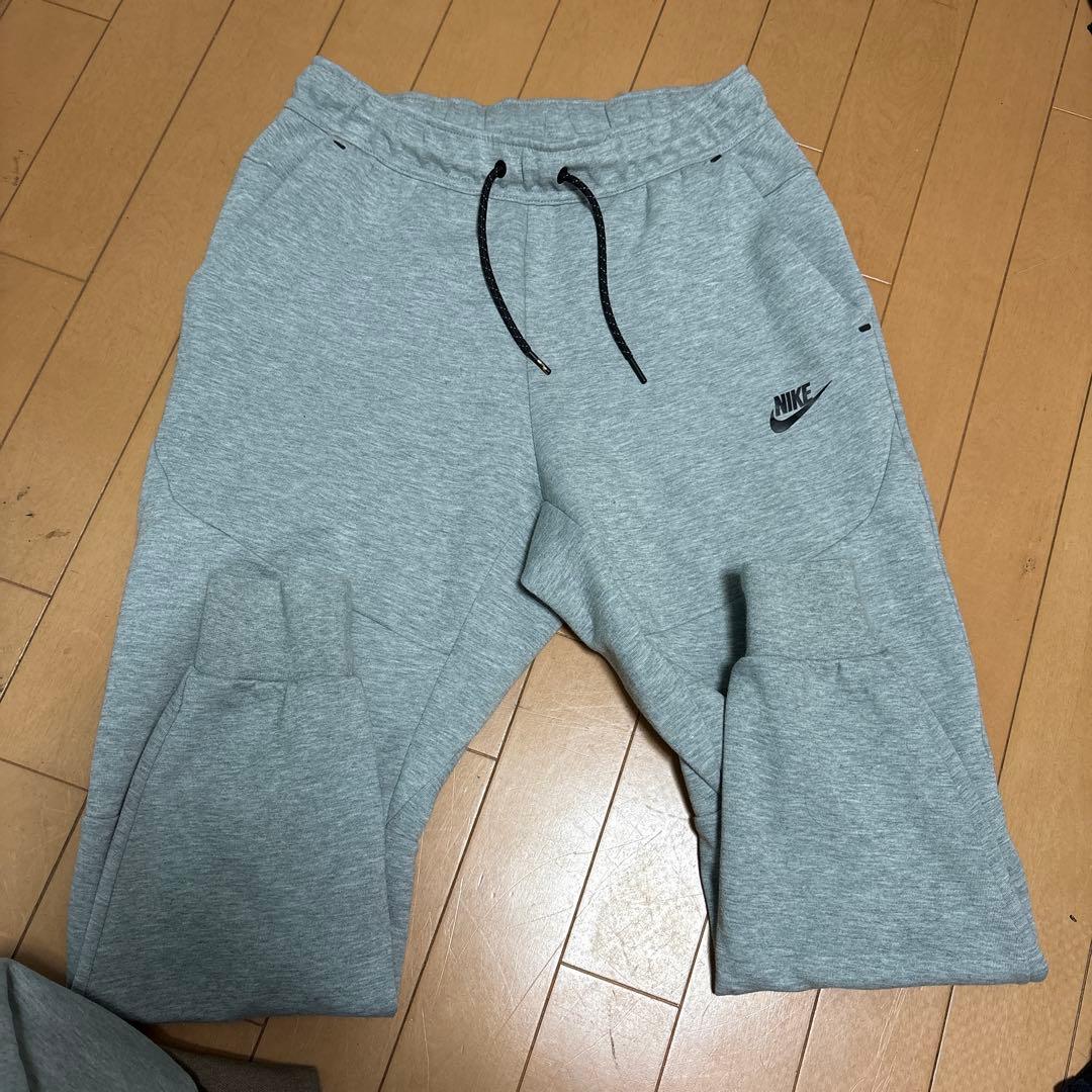 ナイキ　テック フリース フルジップ フーディー　セット
