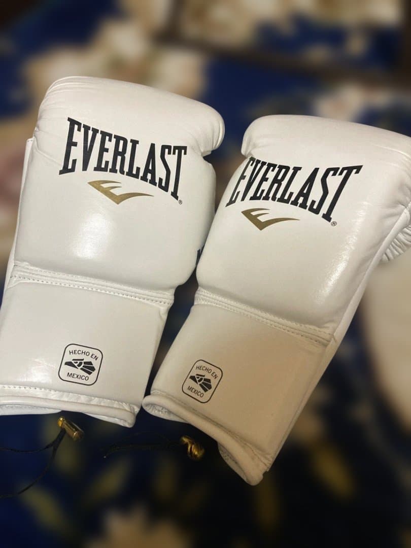 EVERLAST MXTG 14 ホワイト ボクシンググローブ